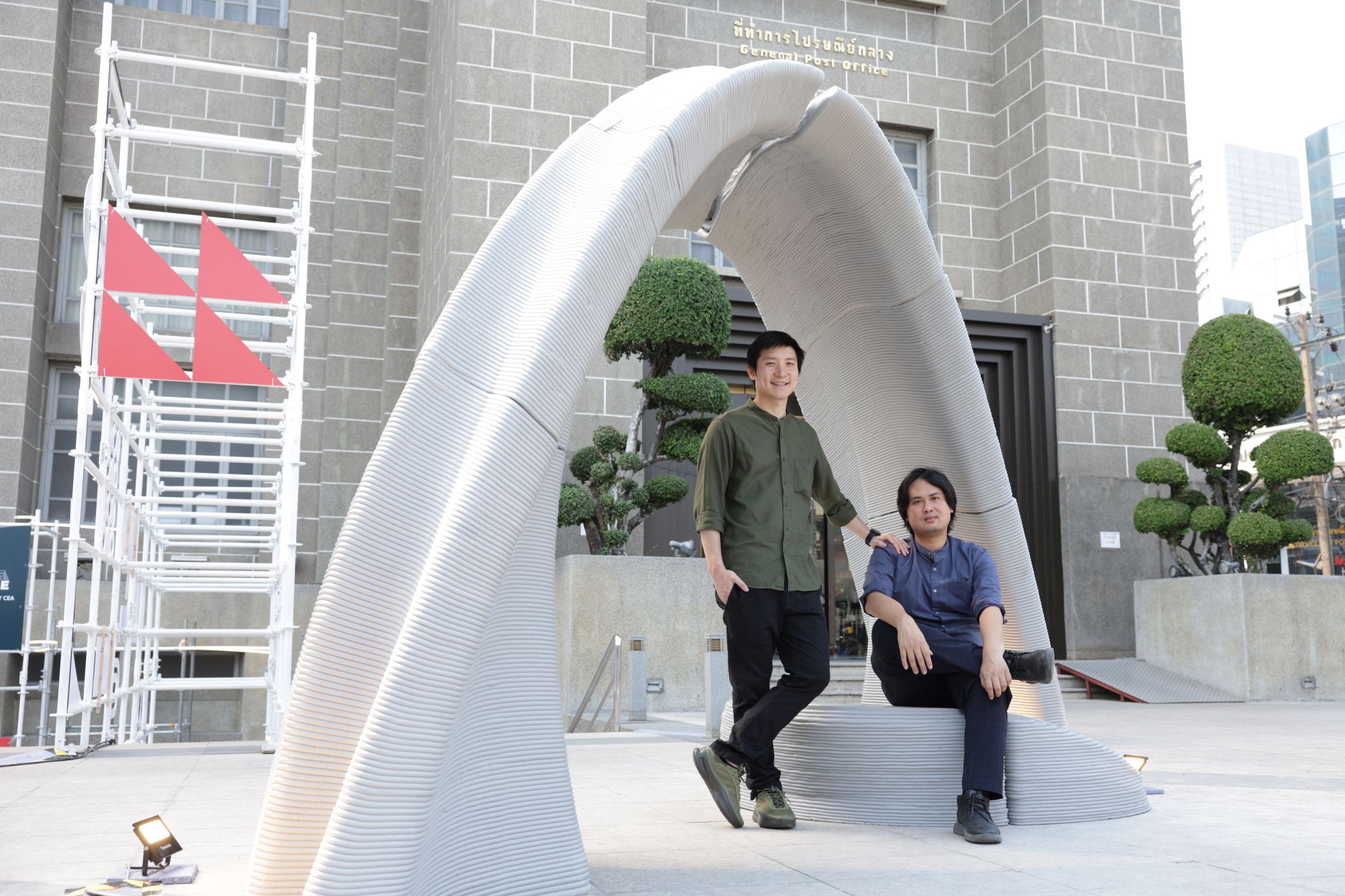 “Catenary Arch” ประติมากรรมก้าวข้ามขีดจำกัดของงานดีไซน์