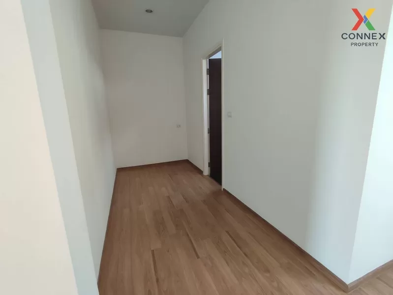 FOR SALE townhome , Baan Pieamsuk Pinklao-Kanjanapisek , wide fro