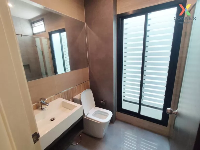 FOR SALE townhome , Baan Pieamsuk Pinklao-Kanjanapisek , wide fro