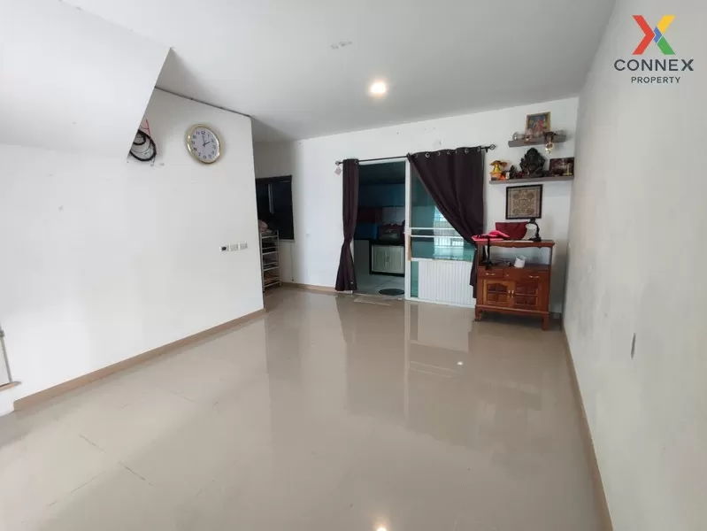 FOR SALE townhome , J City Rattanathibet-Bangbuathong , wide fron 3
