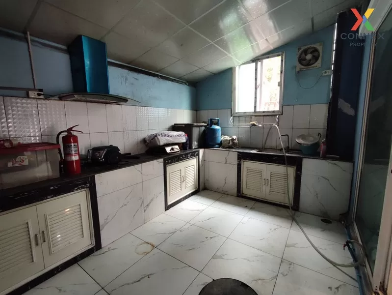 FOR SALE townhome , J City Rattanathibet-Bangbuathong , wide fron