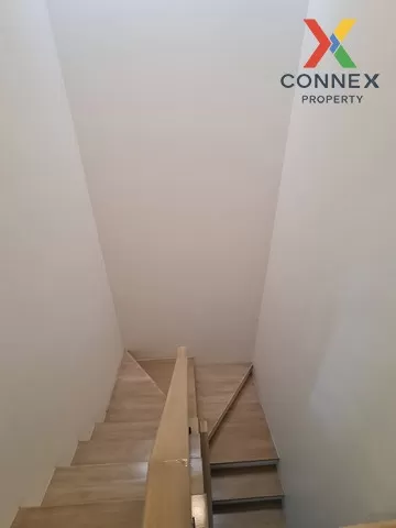 FOR SALE detached house , Siri Place Navanakorn , wide frontage ,