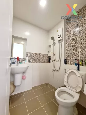 FOR SALE detached house , Siri Place Navanakorn , wide frontage ,