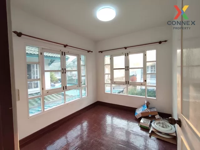 ขาย ทาวน์เฮาส์ หลังมุม ติดสวน หน้าบ้านไม่ชนใคร หมู่บ้านพฤกษา 18 บ