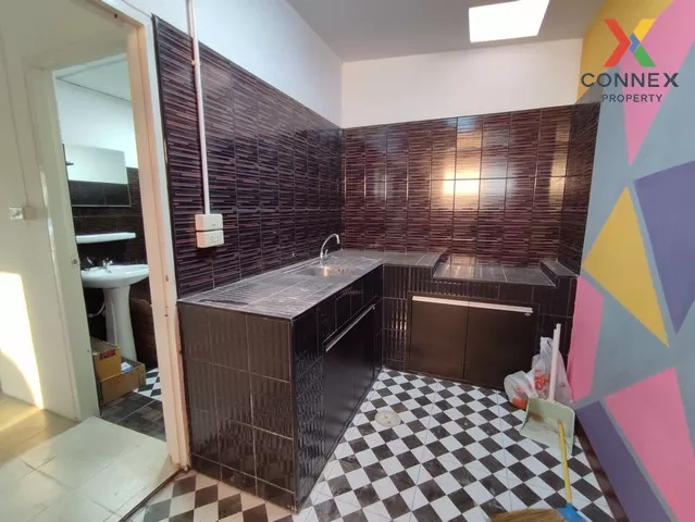 ขาย ทาวน์เฮาส์ หลังมุม ติดสวน หน้าบ้านไม่ชนใคร หมู่บ้านพฤกษา 18 บ