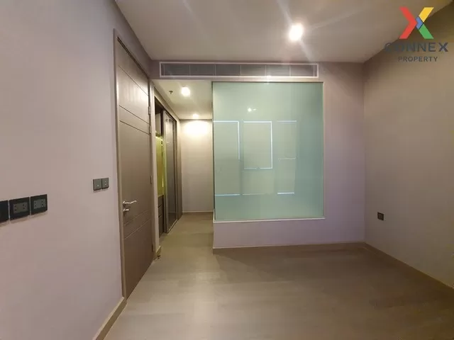 FOR RENT condo , The Esse at Singha Complex , high floor , MRT-Ph