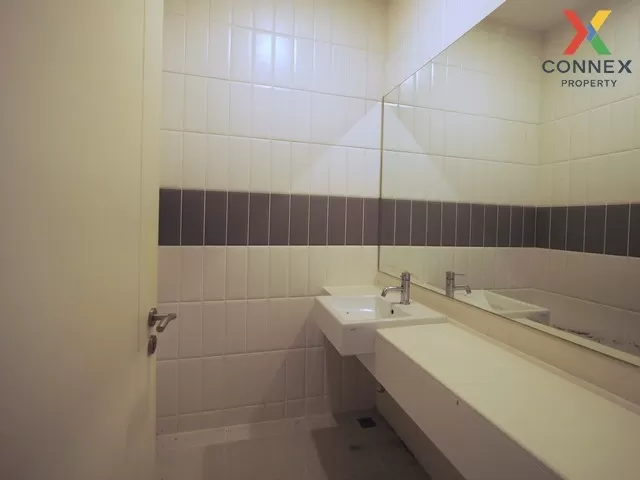 Commercial building, Circle Condominium, Phetchaburi, Ratchathewi