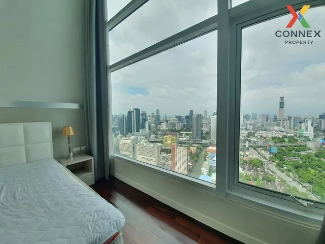 FOR RENT condo Circle Condominium , Duplex , nice view , high flo