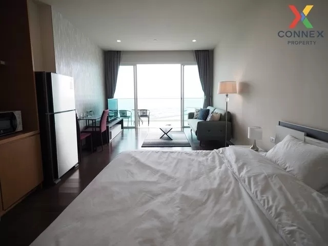 FOR RENT condo , Movenpick Residence , high floor , BTS-Ratchathe