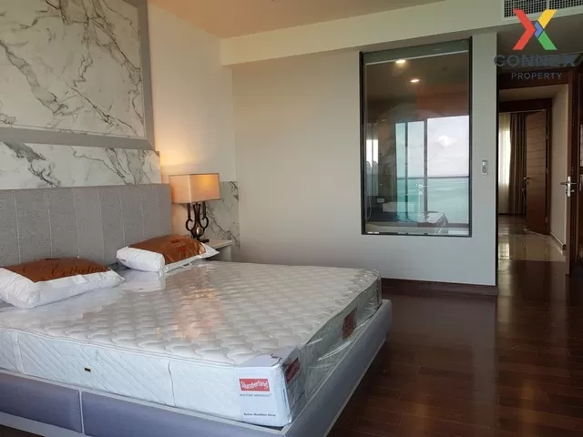 FOR RENT condo , Movenpick Residence , high floor , BTS-Ratchathe