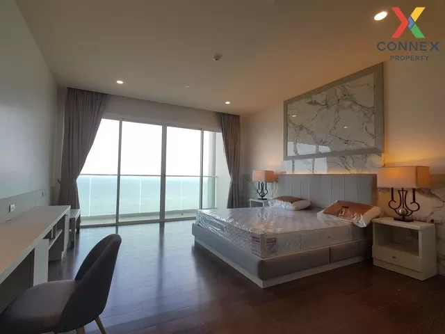 FOR RENT condo , Movenpick Residence , high floor , BTS-Ratchathe