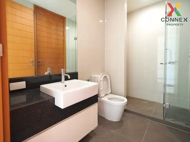 FOR RENT condo , Movenpick Residence , high floor , BTS-Ratchathe 3