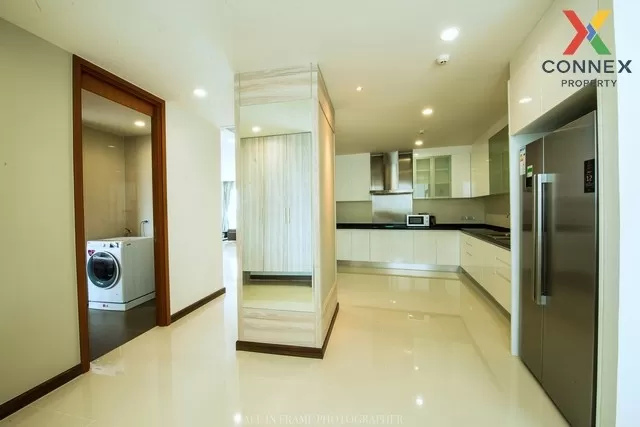 FOR RENT condo , Movenpick Residence , high floor , BTS-Ratchathe