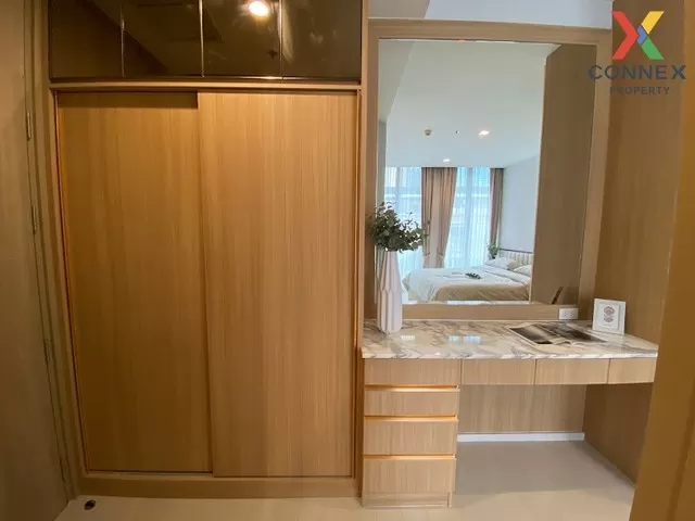 FOR RENT condo , Noble Ploenchit , high floor , BTS-Phloen Chit ,