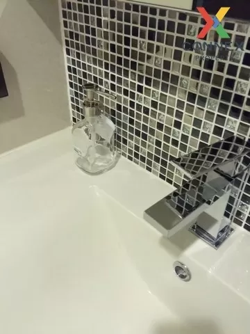 FOR RENT condo , RHYTHM Sukhumvit 44/1 , high floor , BTS-Phra Kh