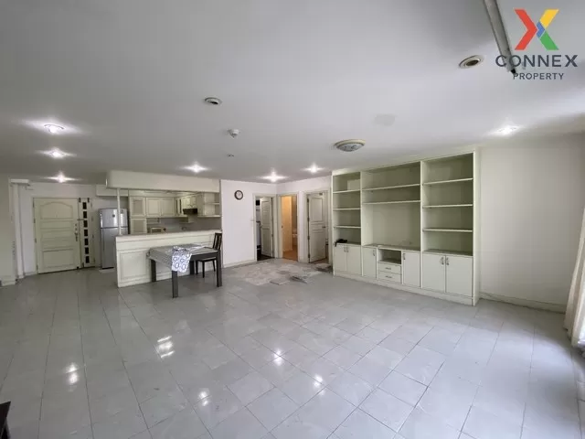 FOR SALE condo , Supalai Place Sukhumvit 39 , high floor , BTS-Ph 1