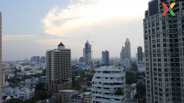 FOR RENT condo , Sathorn Garden , high floor , MRT-Lumphini , Thu