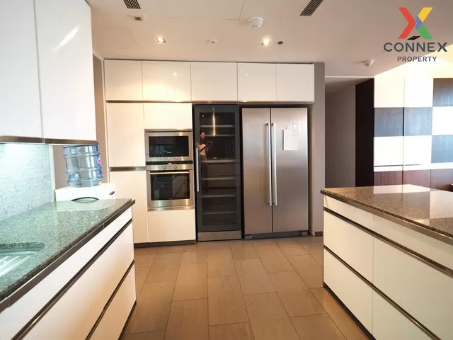 FOR RENT condo , The Met , corner unit , BTS-Chong Nonsi , Thungm