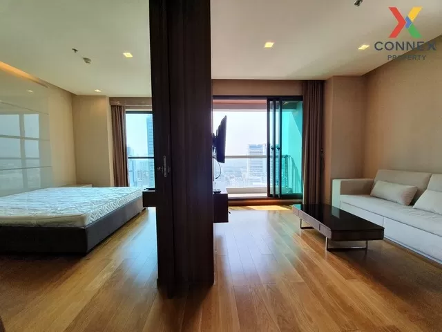 FOR RENT condo , The Address Sathorn , corner unit , BTS-Saint Lo 4