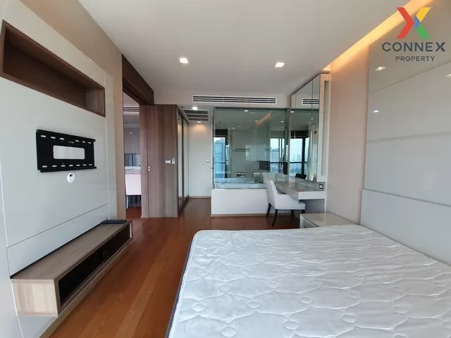 FOR RENT condo , The Address Sathorn , corner unit , BTS-Saint Lo