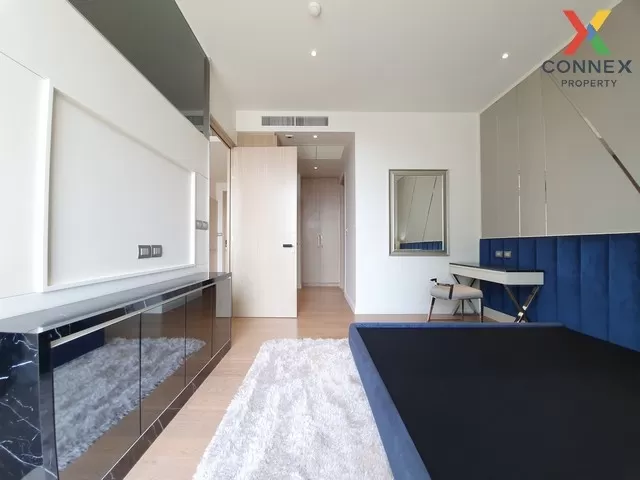 FOR RENT condo , Magnolias Waterfront Residence , corner unit , B