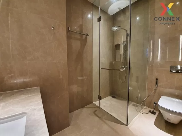 FOR RENT condo , Magnolias Waterfront Residence , corner unit , B