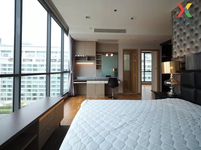 FOR RENT condo , Hyde Sukhumvit 13 , corner unit , BTS-Nana , Khl