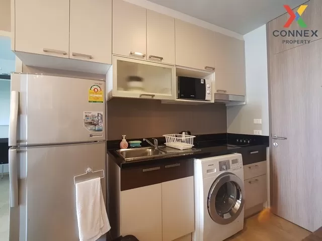 FOR RENT condo , Noble Refine Sukhumvit 26 , corner unit , BTS-Ph