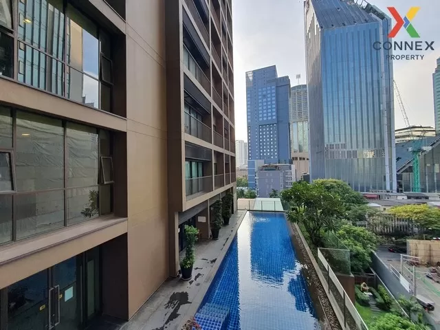 FOR RENT condo , Noble Refine Sukhumvit 26 , corner unit , BTS-Ph