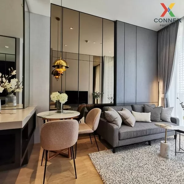 FOR RENT condo , 28 Chidlom , corner unit , BTS-Chit Lom , Lumpin