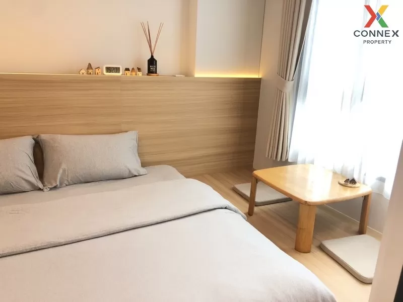 FOR RENT condo , Life One Wireless , corner unit , BTS-Phloen Chi