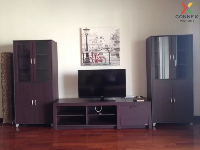 FOR RENT condo , Wilshire Sukhumvit 22 , corner unit , MRT-Queen  3