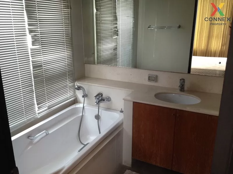 FOR RENT condo , Wilshire Sukhumvit 22 , corner unit , MRT-Queen 