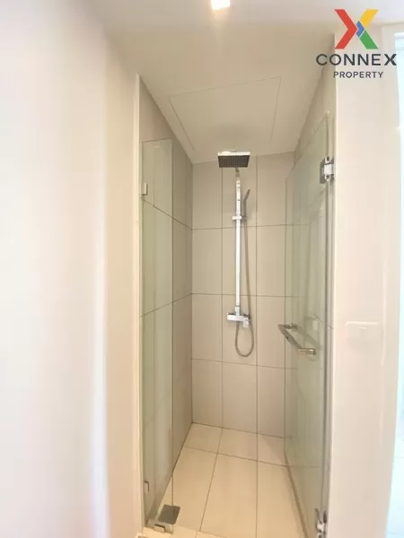 FOR RENT condo , The Lofts Ekkamai , high floor , BTS-Ekkamai , P 2