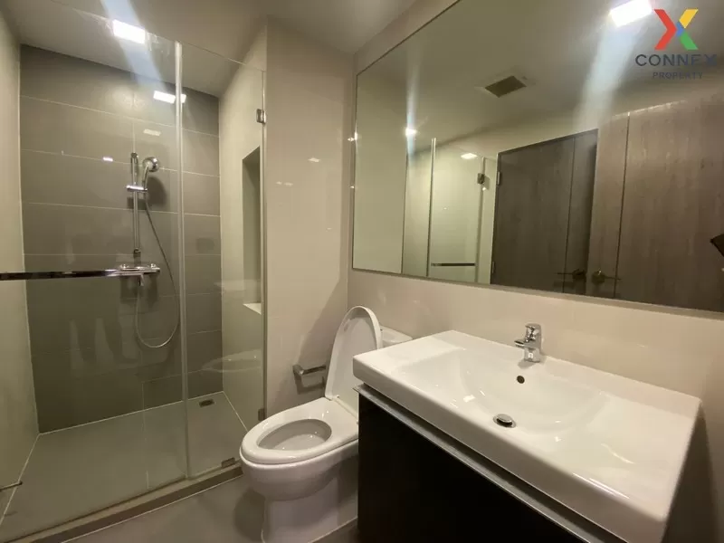 FOR RENT condo , Venio Sukhumvit 10 , high floor , BTS-Nana , Khl