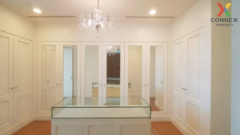 ขาย คอนโด  Royce Private Residence BTS-พร้อมพงษ์ สุขุมวิท คลองเตย