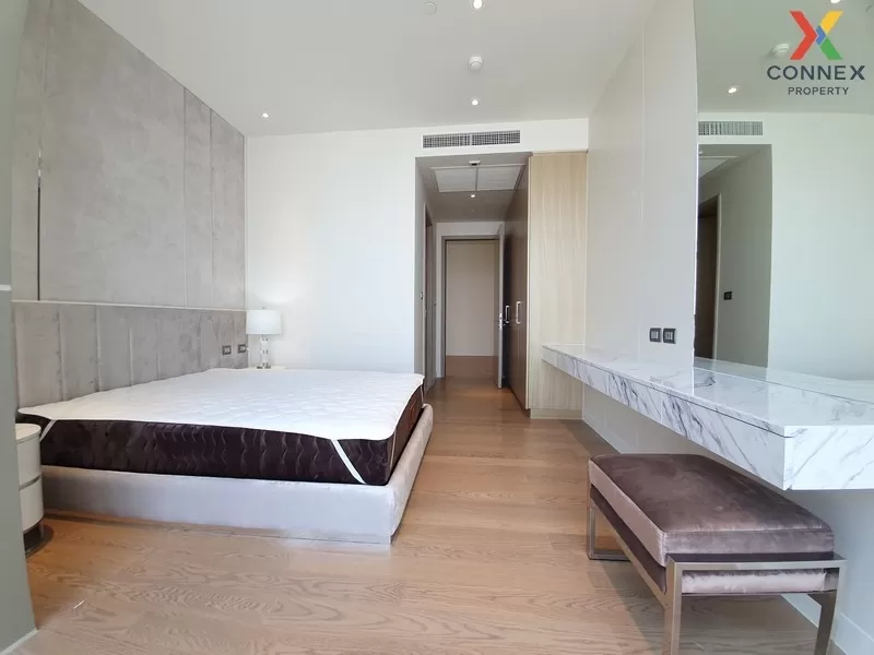 FOR SALE condo , Magnolias Waterfront Residence , Duplex , nice v