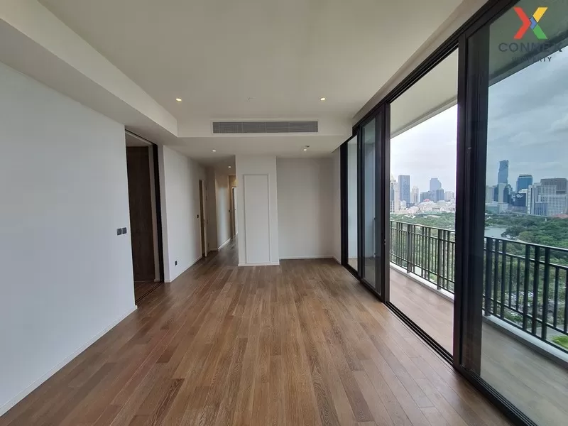 FOR SALE condo , Muniq Langsuan , high floor , BTS-Ratchadamri , 