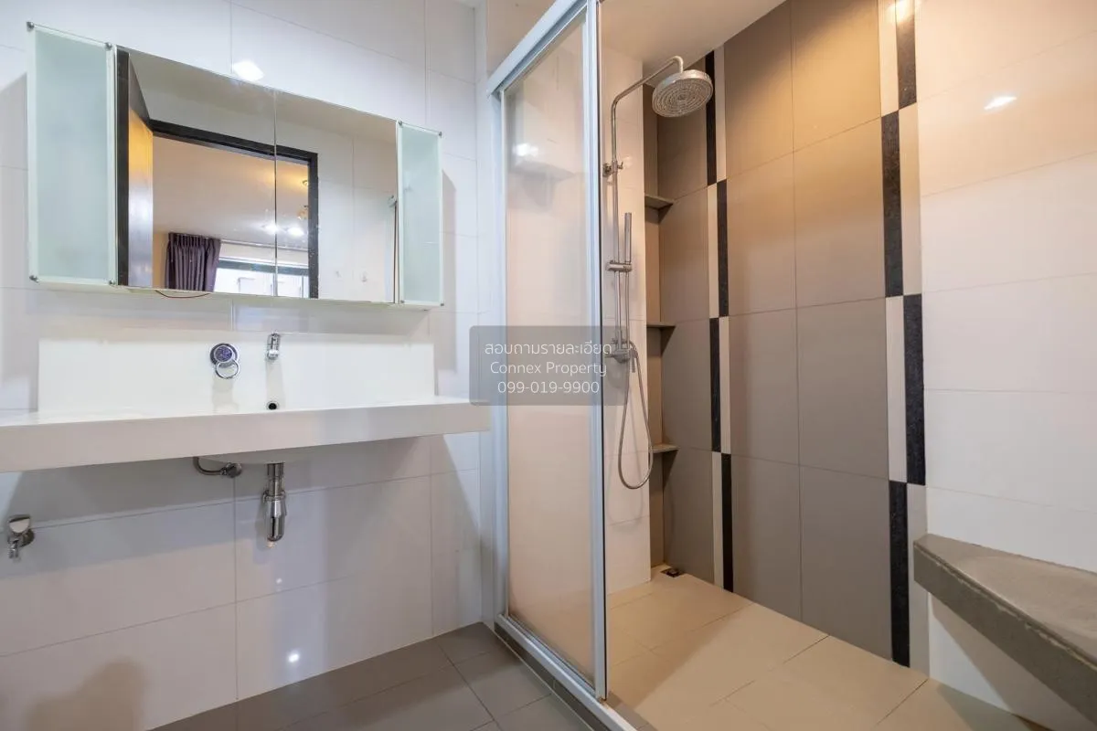 FOR RENT condo , Rhythm Ratchada , corner unit , MRT-Ratchadaphis