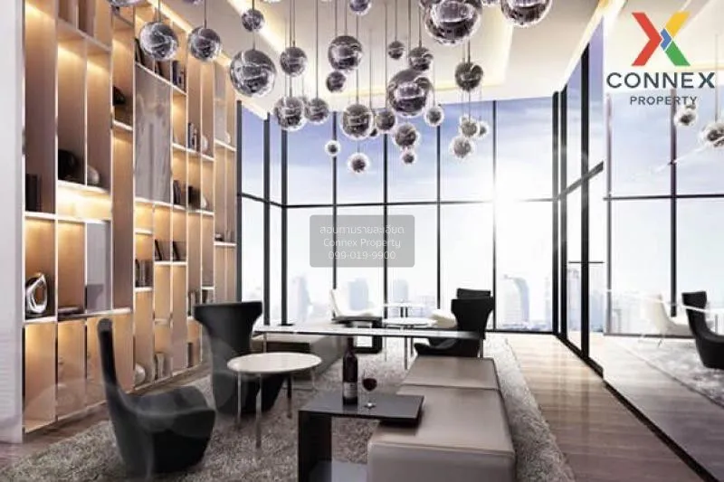 FOR RENT condo , RHYTHM Sukhumvit 42 , corner unit , BTS-Ekkamai 