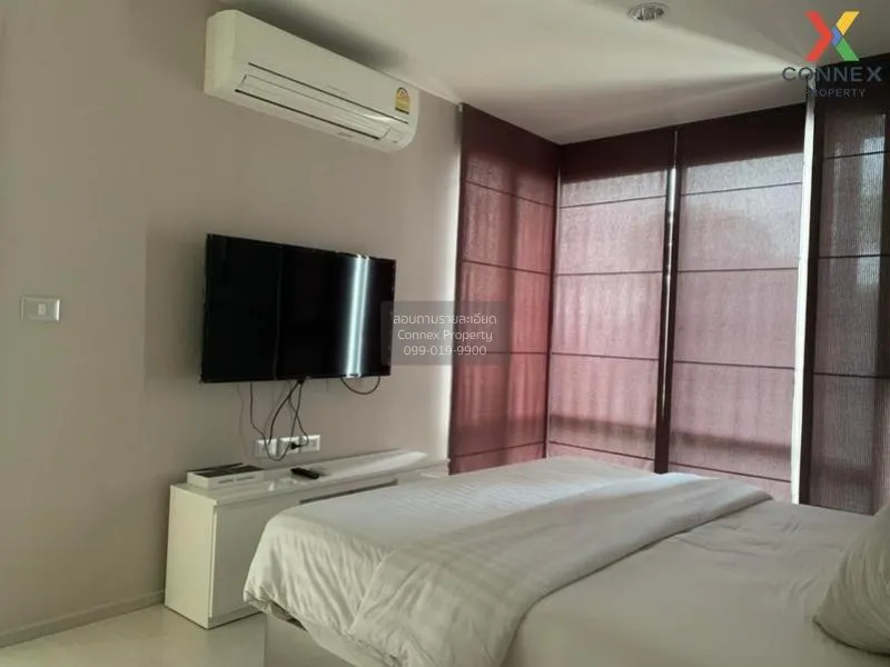 FOR RENT condo , RHYTHM Sukhumvit 42 , corner unit , BTS-Ekkamai  2