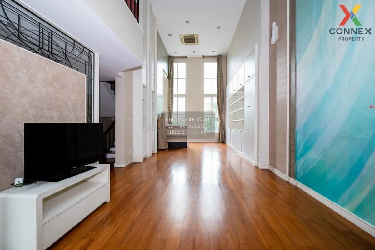 FOR RENT townhome , Baan Klang Krung Thonglor , high floor , BTS- 3