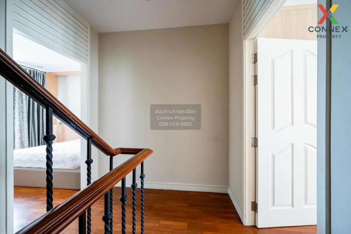 FOR RENT townhome , Baan Klang Krung Thonglor , high floor , BTS-