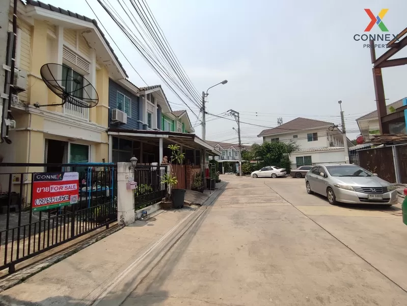 FOR SALE townhome , Pruksa Ville 53/1 Sakae Ngam , wide frontage 
