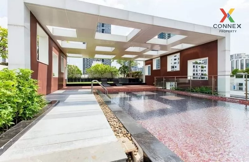 FOR RENT condo , Condolette Light Convent , Duplex , corner unit 