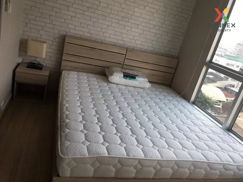 FOR RENT condo , Life @ Sathorn 10 , Duplex , high floor , BTS-Ch 3