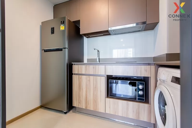 FOR RENT condo , Taka Haus , high floor , BTS-Ekkamai , Khlong Ta 4