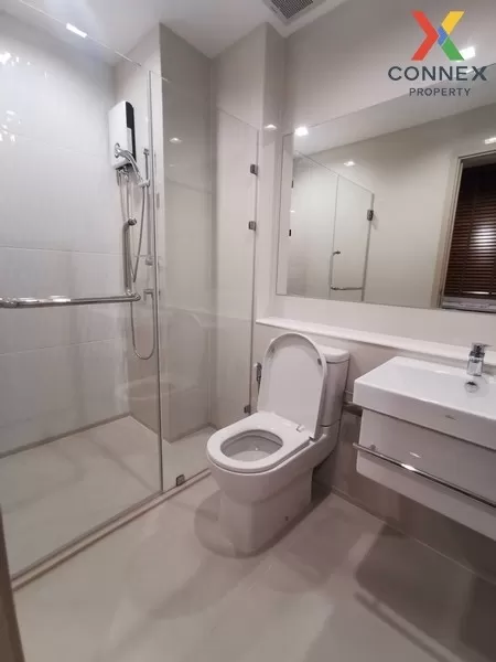 FOR RENT condo , Life One Wireless , corner unit , BTS-Phloen Chi