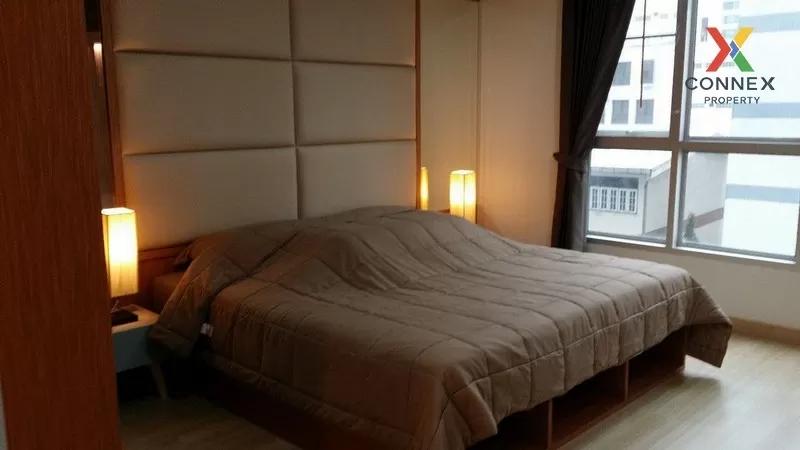 FOR RENT condo , Life @ Sathorn 10 , high floor , BTS-Chong Nonsi 4