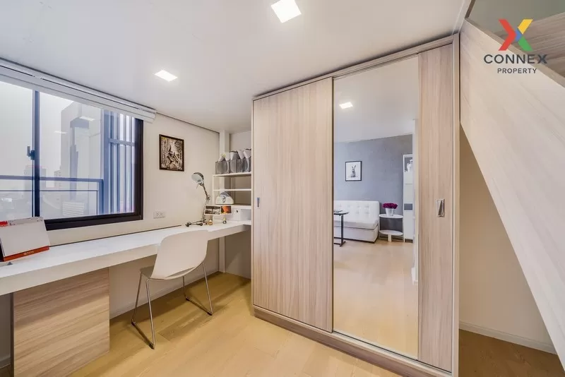 เช่า คอนโด Duplex Chewathai Residence Asoke MRT-พระราม 9 อโศก-ดิน